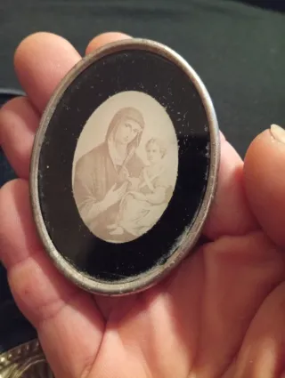 Portagioie con medaglione