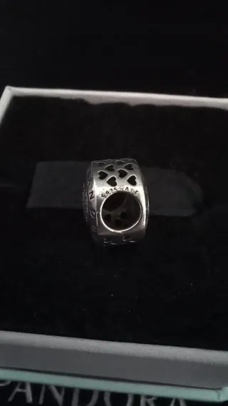 Pandora Charm Corazón Brillante