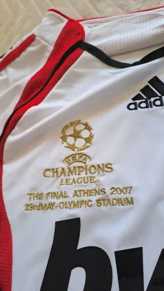 Camisa retrô Kaká Milan 22