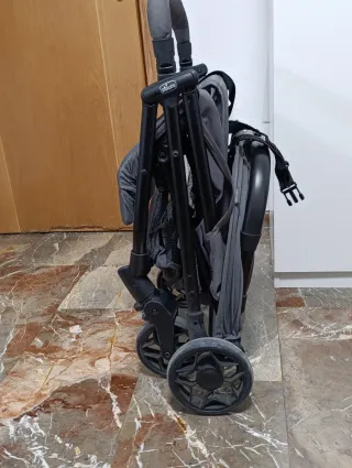 Silla de paseo muy ligera Chicco Urbino gris