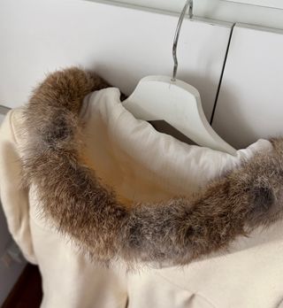 Parka Chaquetón Blanco con Capucha