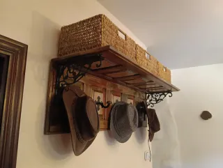 Perchero rústico - Contraventanas recuperadas