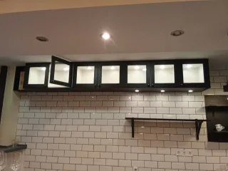 Estantería de madera y cristal negra 2,70