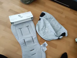 Colchoneta y capota Bugaboo Breezy