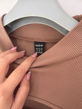 Top manga larga con abertura