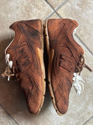 New Balance x Miu Miu Sneakers Marroni