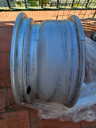 Llanta BMW serie 5 e39 1093528 7JX15H2