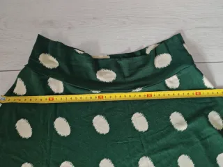 Gonna verde a pois