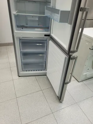 Nevera Combi 2,Cm Bosch + Garantía Con Transporte