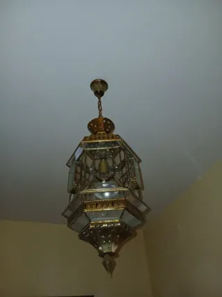 Farol artesanal de techo metal y cristal