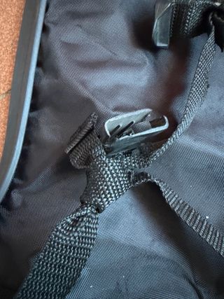 Manta Piaggio Medley 150 Negra