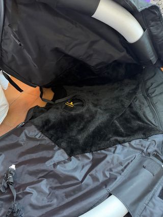 Manta Piaggio Medley 150 Negra