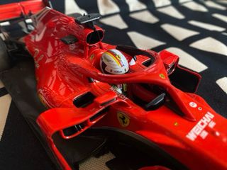 Ferrari SF71H 1:18 Bburago Vettel