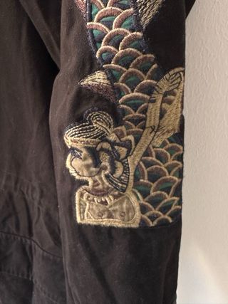 Parka Desigual Negra Multicolor talla S Mujer