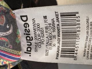 Parka Desigual Negra Multicolor talla S Mujer