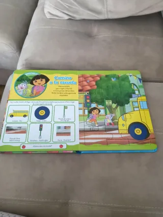 DORA. LIBRO PUZLE 1