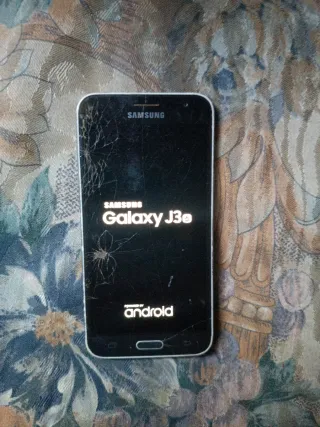 Samsung Galaxy J3 2016 - Cristal Roto