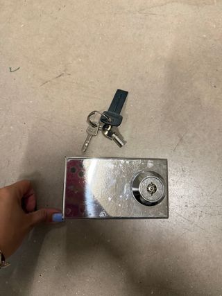 Cerradura para puerta de cristal