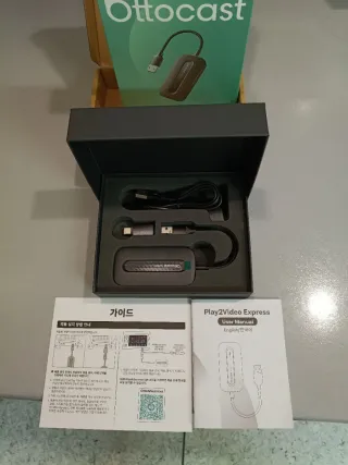 Ottocast Play2Video AI Box CarPlay Android Auto