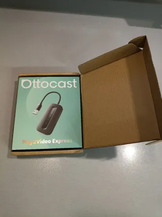 Ottocast Play2Video AI Box CarPlay Android Auto