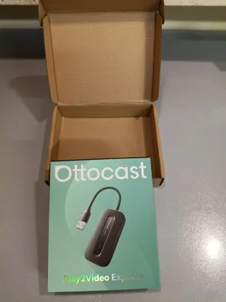 Ottocast Play2Video AI Box CarPlay Android Auto