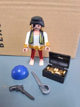 Playmobil Pirata con Tesoro y Accesorios