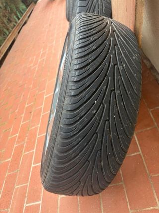 Cuatro ruedas Audi A3, llantas aluminio