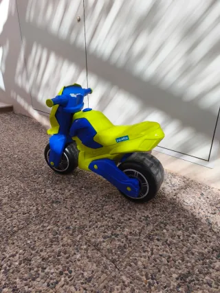 Moto correpasillos infantil