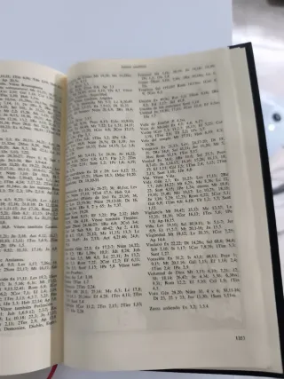 La Biblia (Spanish-Language Catholic Bible publ...