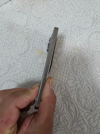 iPhone 16 Pro para piezas