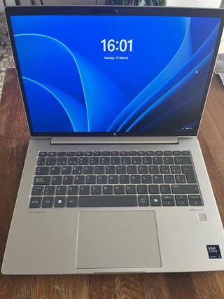 HP ProBook 440 G11 Portátil (Estado Perfecto)