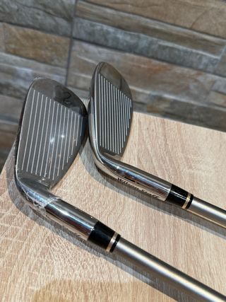 2 Palos de Golf Wilson Staff Luxe Irons S/P