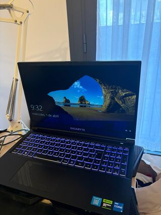 Portatil Gaming Gigabyte G5KF5 Oportunidad 40gRam.