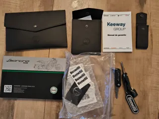 Benelli Leoncino 500 Trail Negra/Amarilla