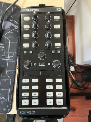 Traktor Kontrol X1 MK2 + Funda