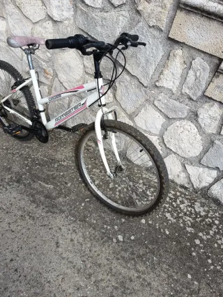 Bicicleta de montaña para niña