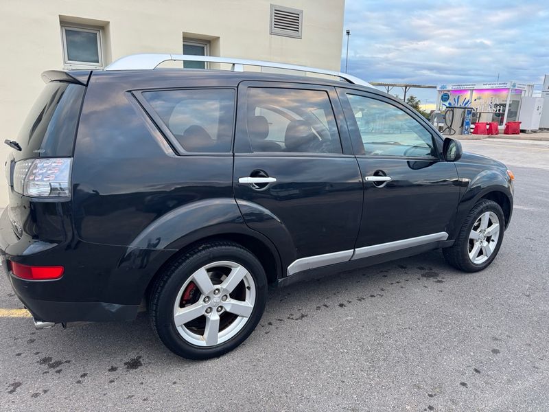 Mitsubishi Outlander 2007 - foto 1