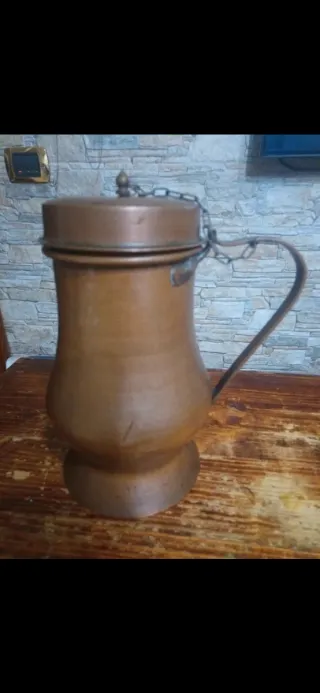 Antica brocca rame battuto a mano