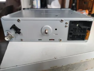 Radio cassette grunding autoreverse