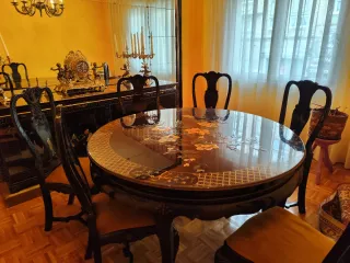 Elegante comedor clásico completo