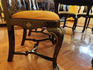 Elegante comedor clásico completo