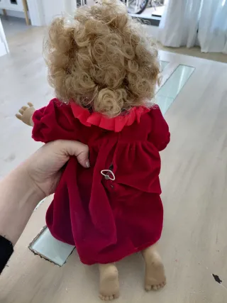 Muñeca musical 40cm