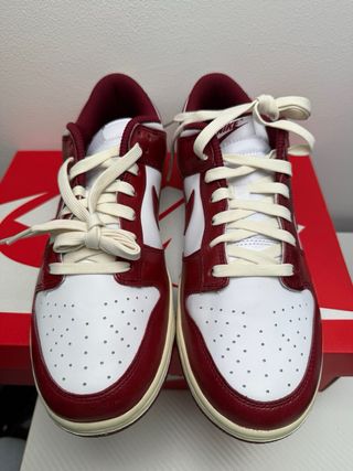Nike Dunk Rosse e Bianche