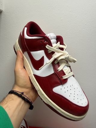 Nike Dunk Rosse e Bianche