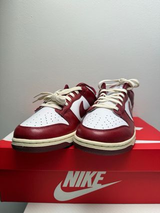 Nike Dunk Rosse e Bianche