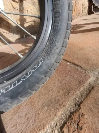 Bicicleta Infantil Specialized Roja