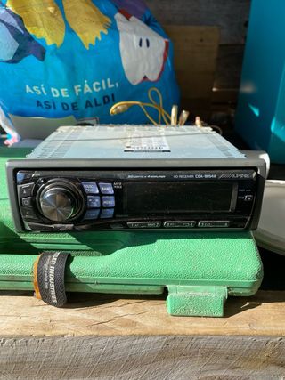 Alpine CDA-9854R CD Receiver