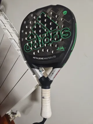 Pala de pádel Adidas Metalbone Master LTD REPARADA