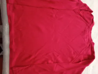 Camiseta niña Zara roja