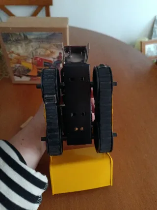 Juguete de Hojalata Tractor